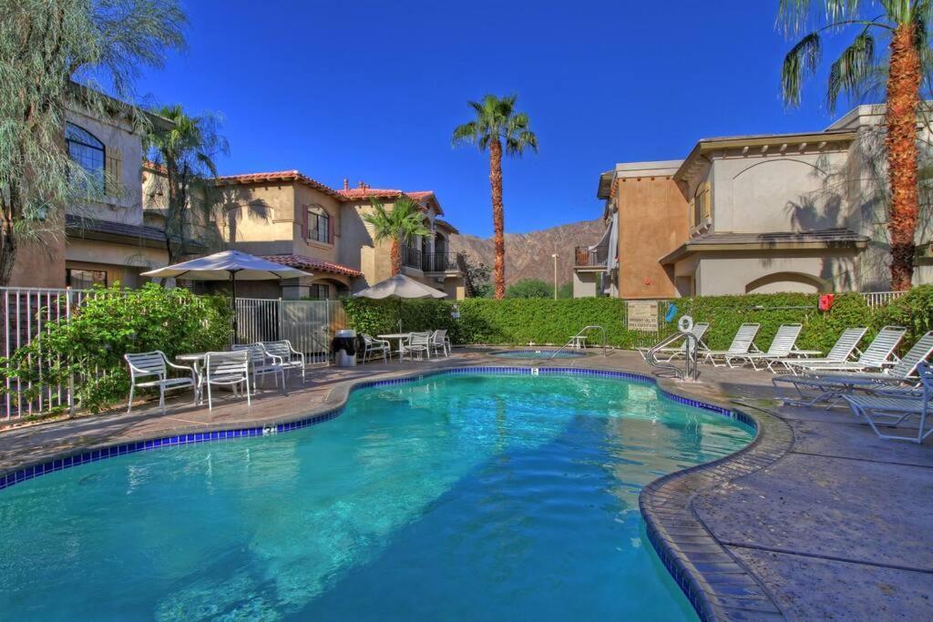 Clr109 Charming 1 Bedroom Overlooking The Pool ラキンタ エクステリア 写真